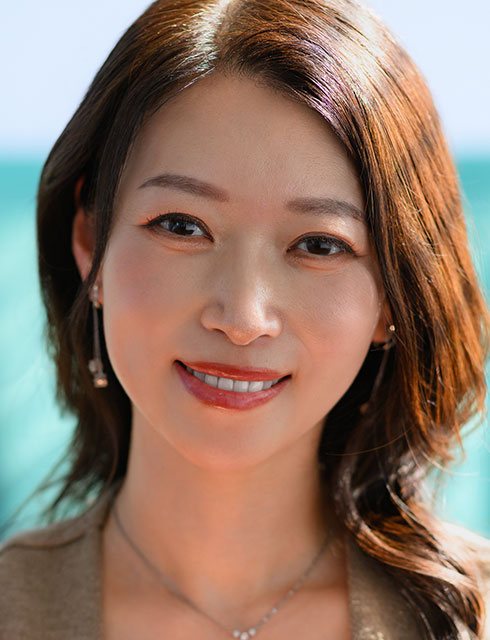 三云彩叶(Mikumo Ayaha)个人资料照片